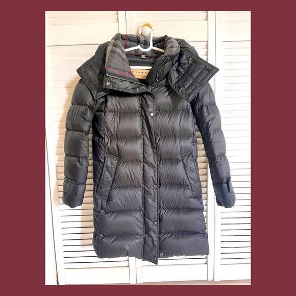 BURBERRY Black Puffer Coat BURBERRY Black Puffer Coat BURBERRY Black Puf… - Picture 1 of 16